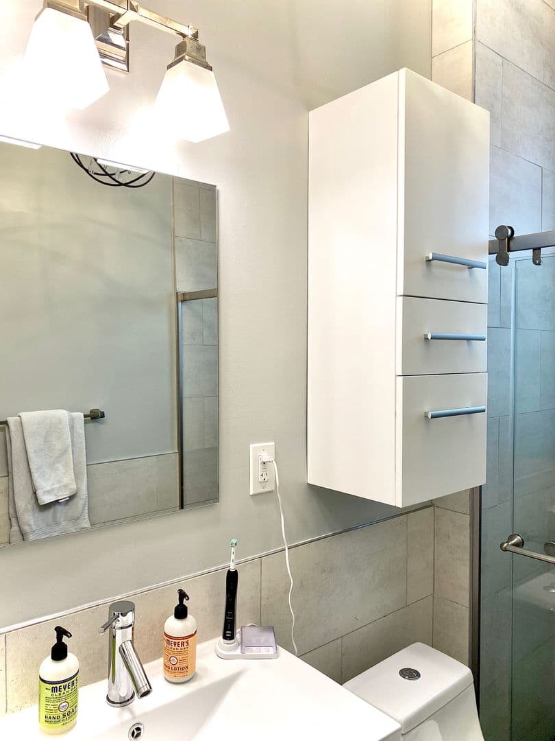 Washington Condo: 1933 18th Street, NW #101