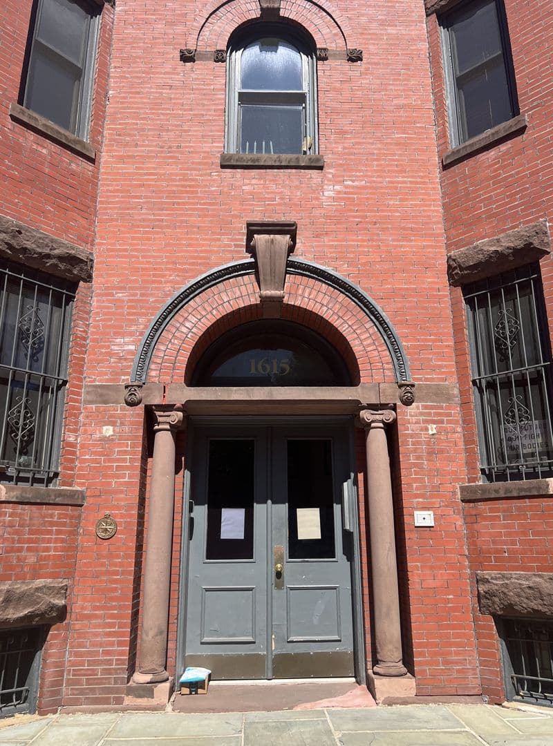 Washington Apartment: 1615 Swann Street NW