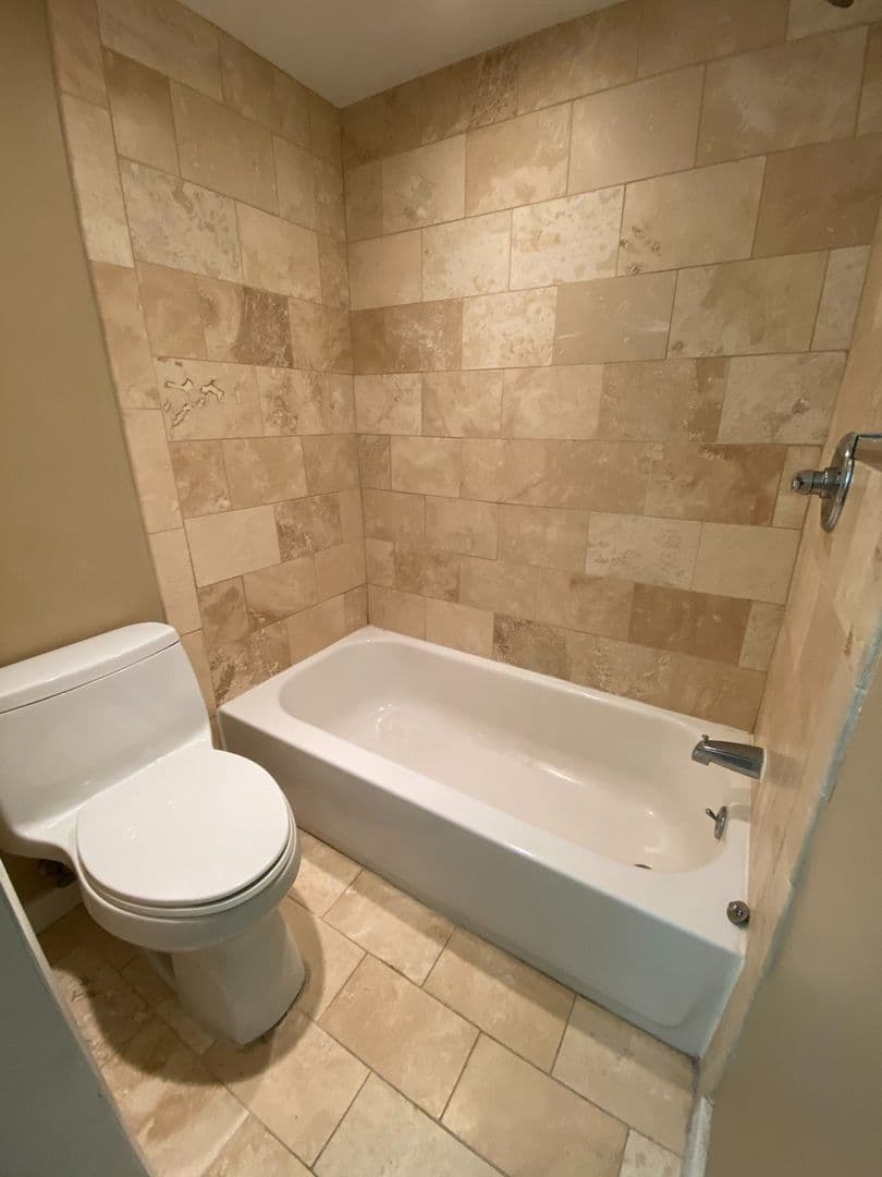 Washington Condo: 1420 N Street NW #713