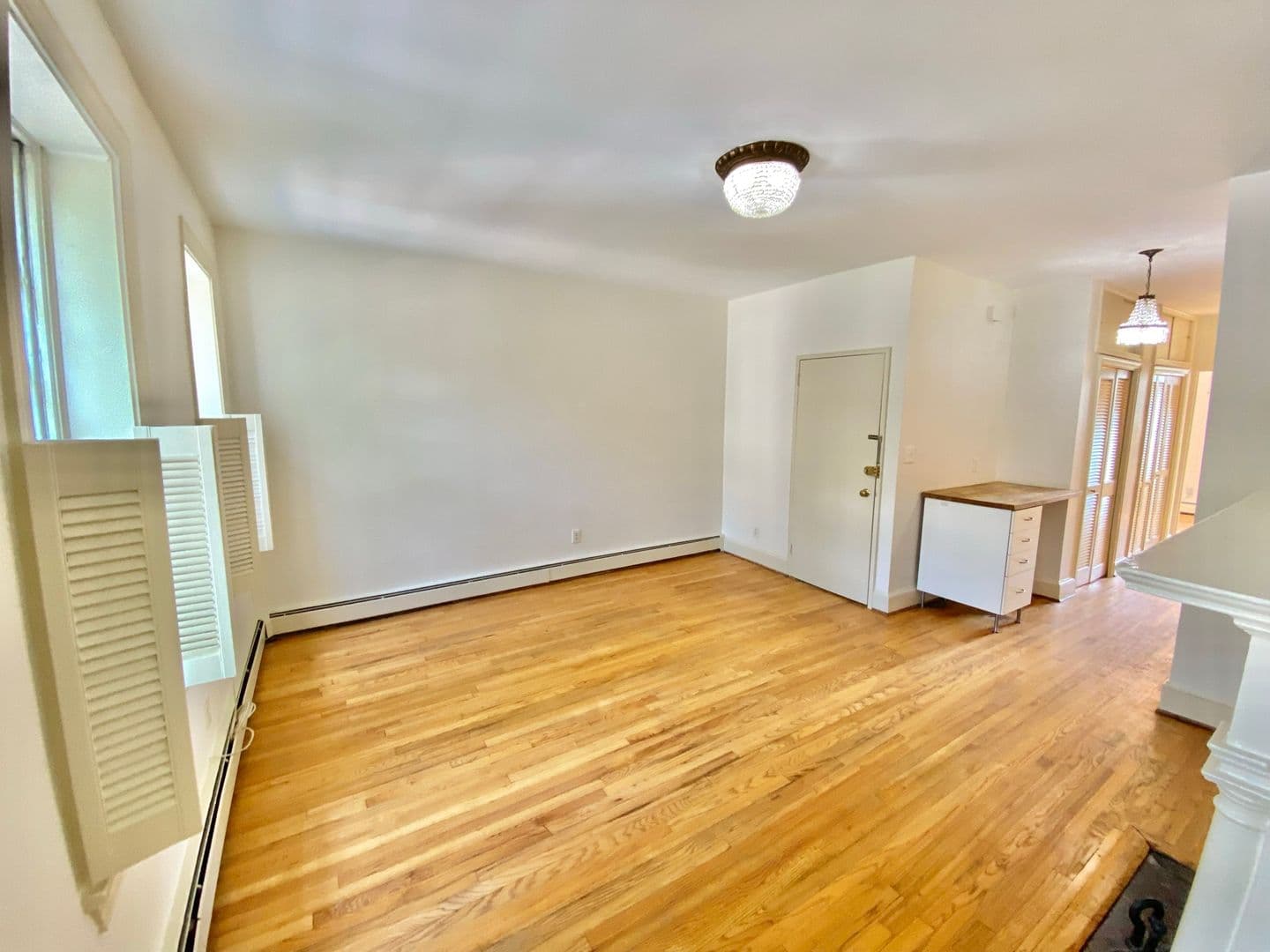 Washington Apartment: 327 C Street, SE