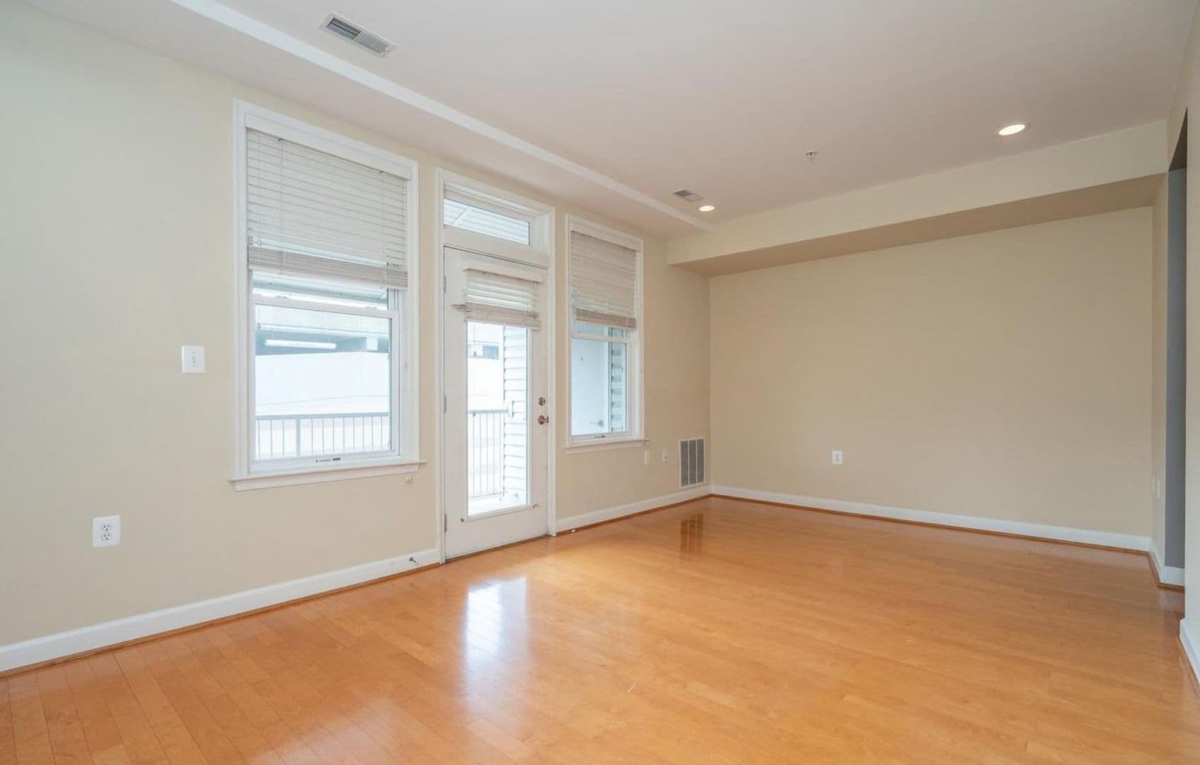 Washington Condo: 1354B Monroe Street, NW