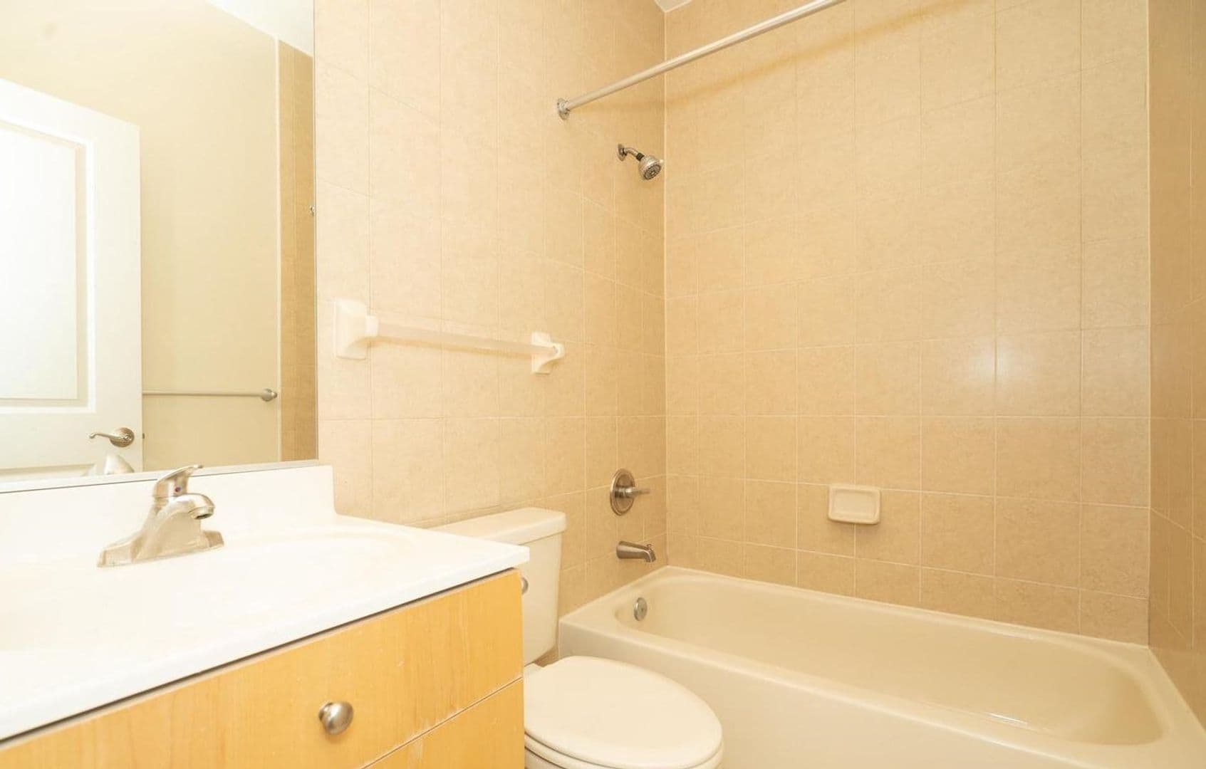 Washington Condo: 1354B Monroe Street, NW