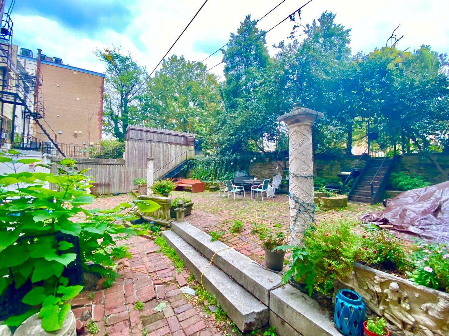 Washington Apartment: 329 C Street, SE