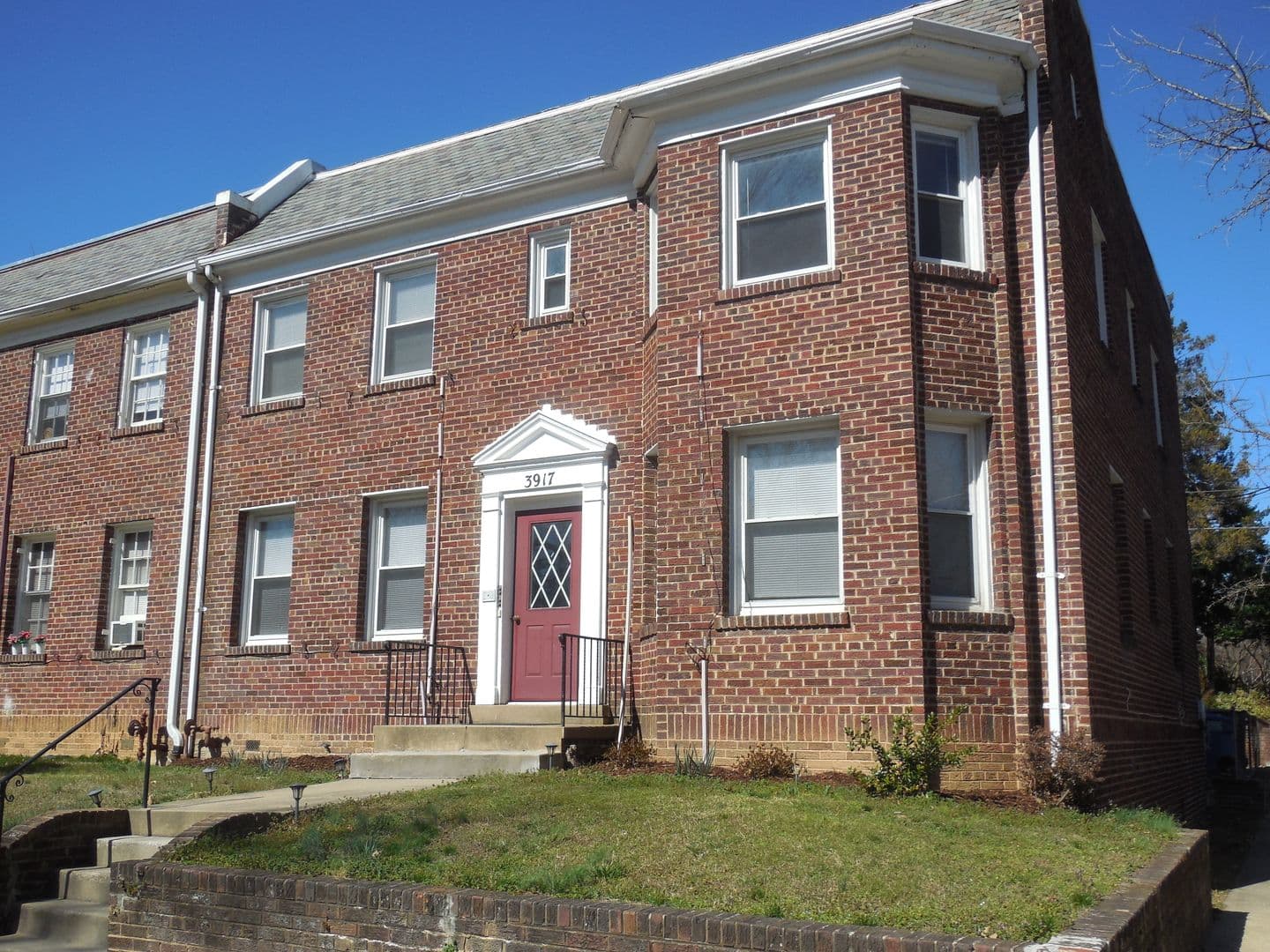 Washington Apartment: 3917 W Street, NW