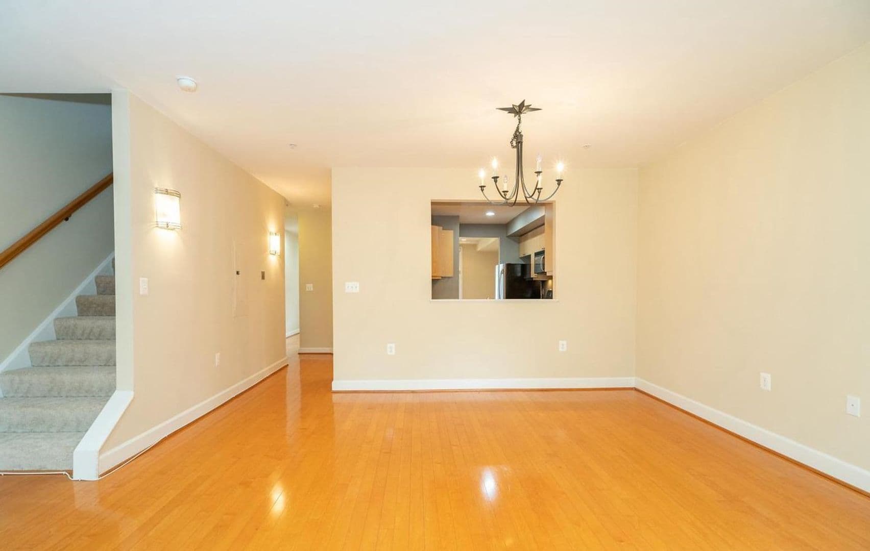 Washington Condo: 1354B Monroe Street, NW