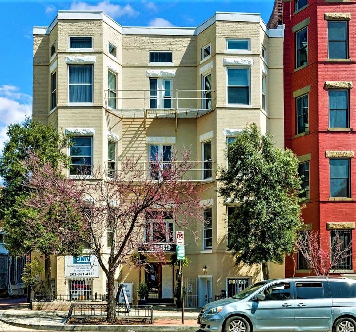 Washington Condo: 1933 18th Street, NW #101
