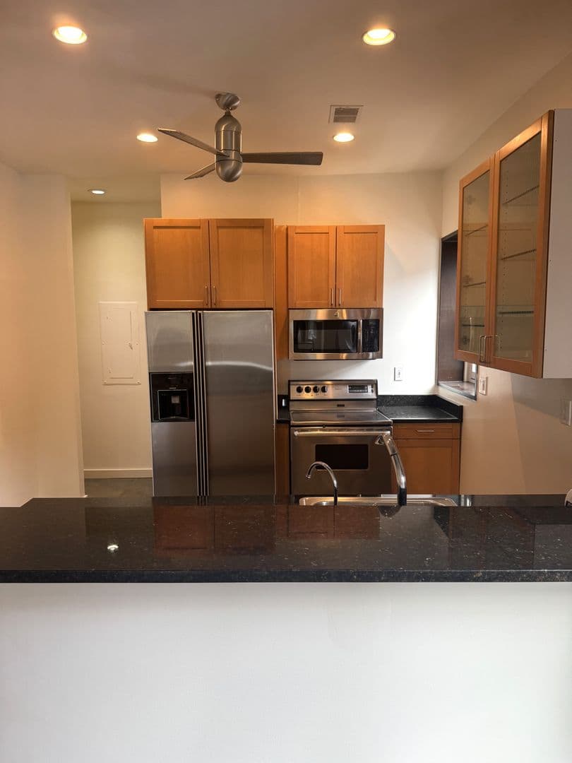 Washington Apartment: 1615 Swann Street NW