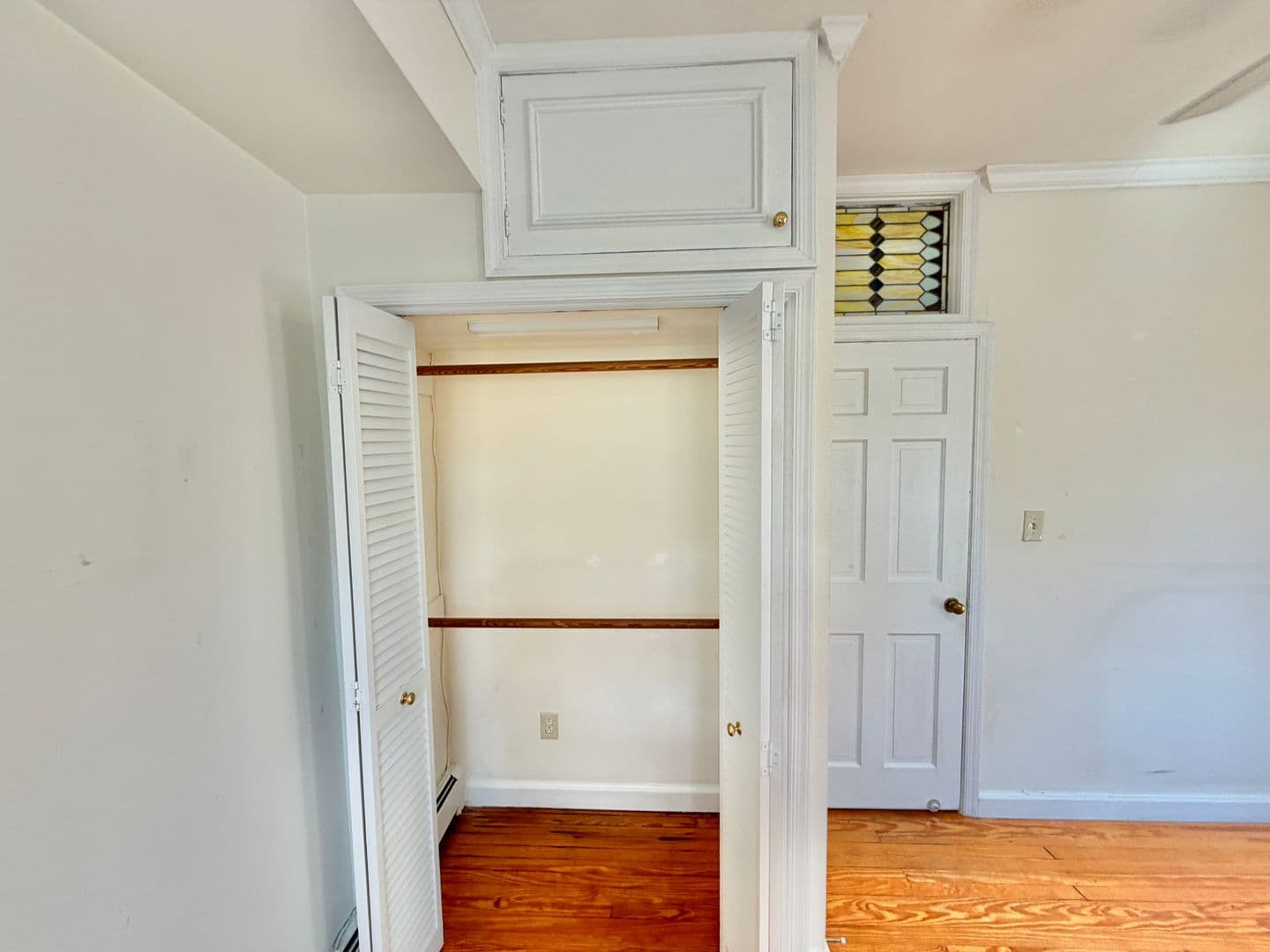 Washington Apartment: 329 C Street, SE