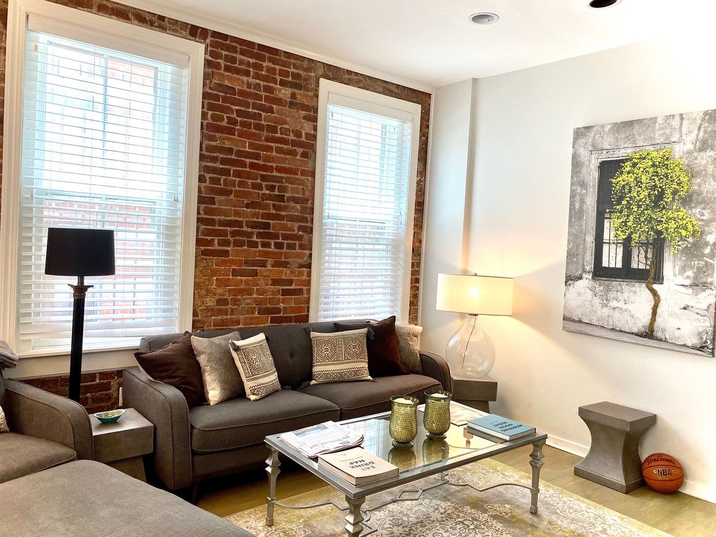 Washington Condo: 1933 18th Street, NW #101