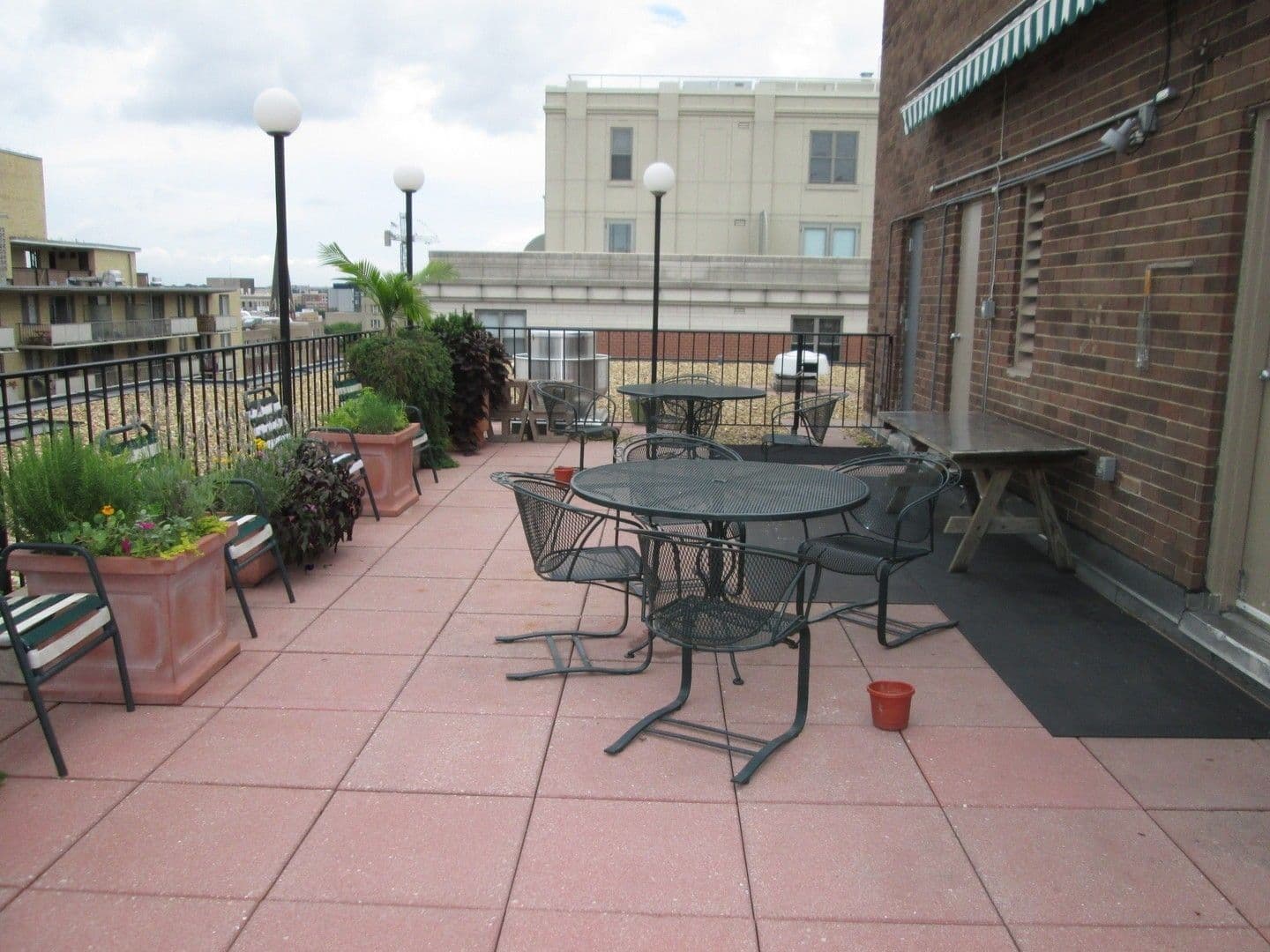 Washington Condo: 1420 N Street NW #713