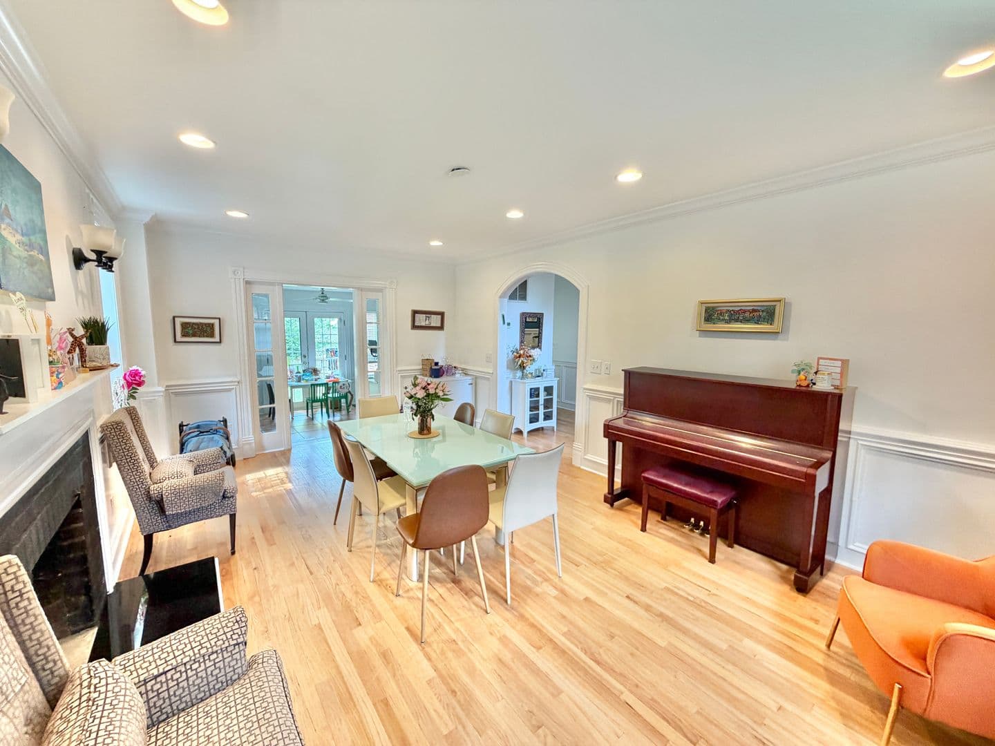 Washington House: 7538 Morningside Drive NW