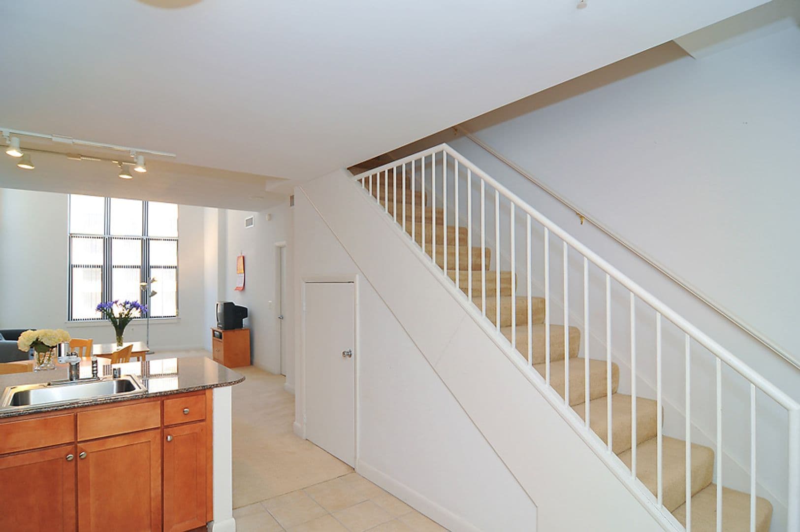 Washington Condo: 400 Massachusetts Avenue, NW #915