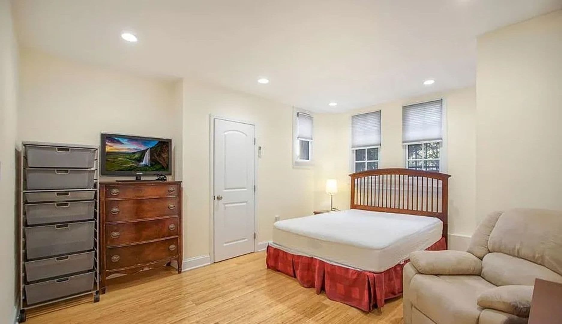 Washington Apartment: 1510 Q Street NW