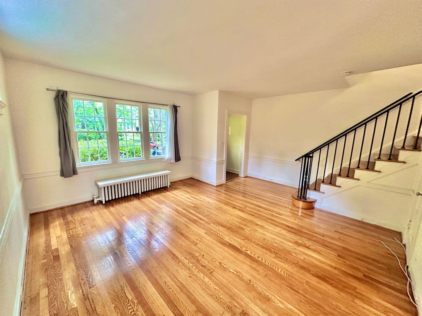 Washington House: 4422 Greenwich Parkway NW