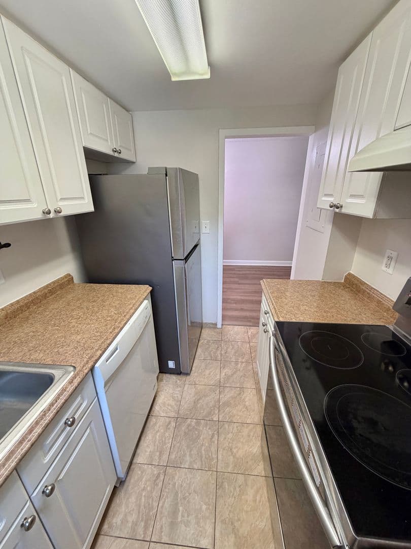 Arlington Condo: 4635 20th Road, North #5