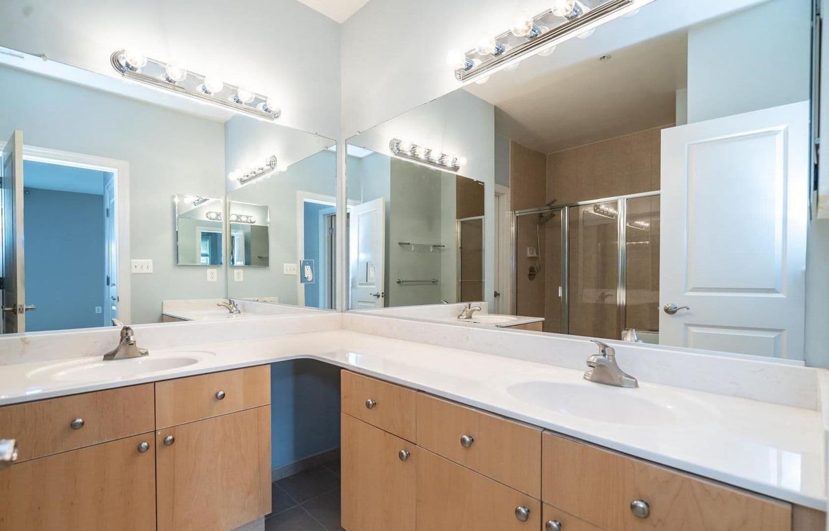 Washington Condo: 1354B Monroe Street, NW