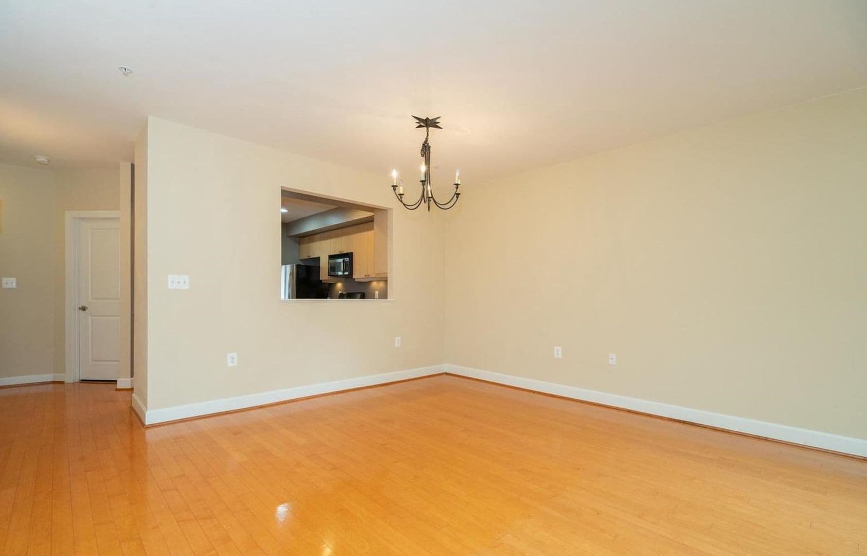 Washington Condo: 1354B Monroe Street, NW