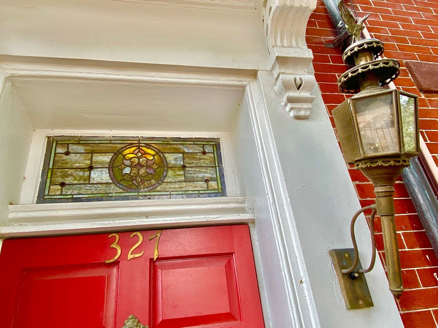 Washington Apartment: 327 C Street, SE