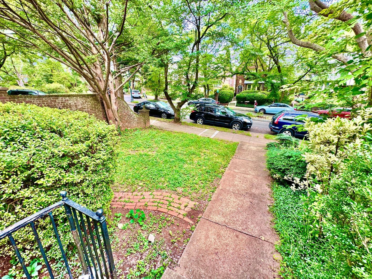 Washington House: 4422 Greenwich Parkway NW