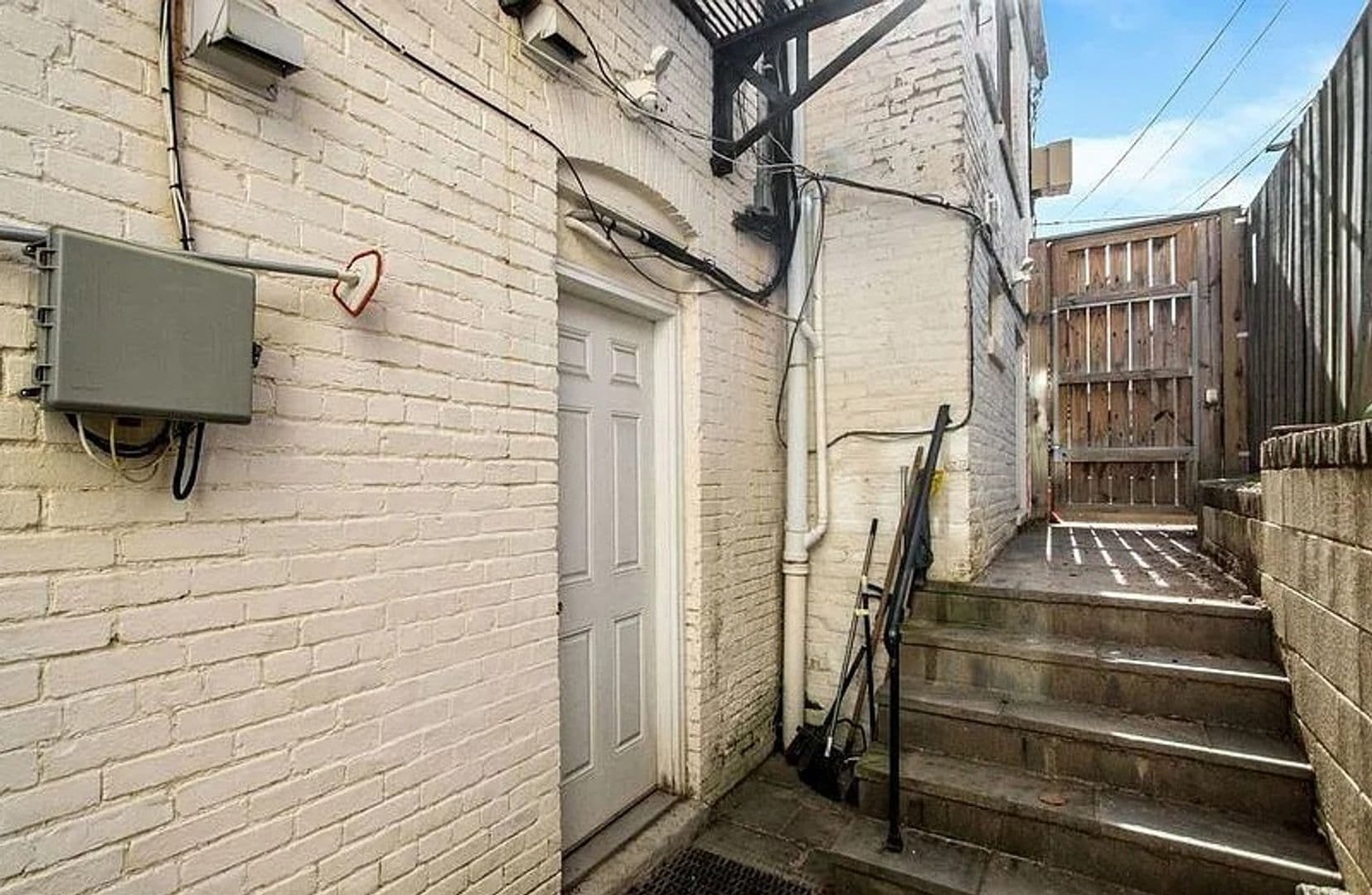 Washington Apartment: 1510 Q Street NW