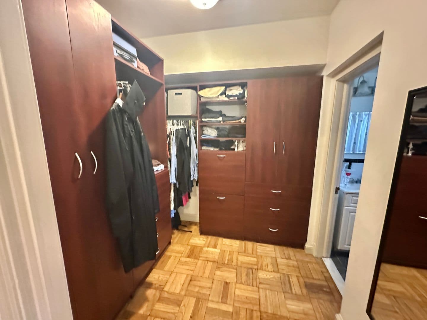 Washington Condo: 3925 Davis Place, NW #B6