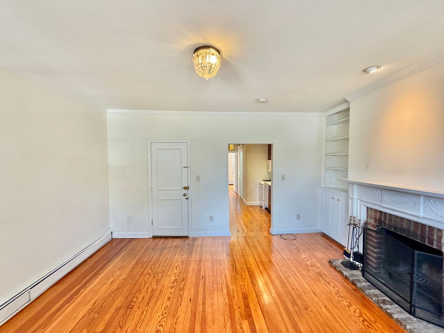 Washington Apartment: 329 C Street, SE