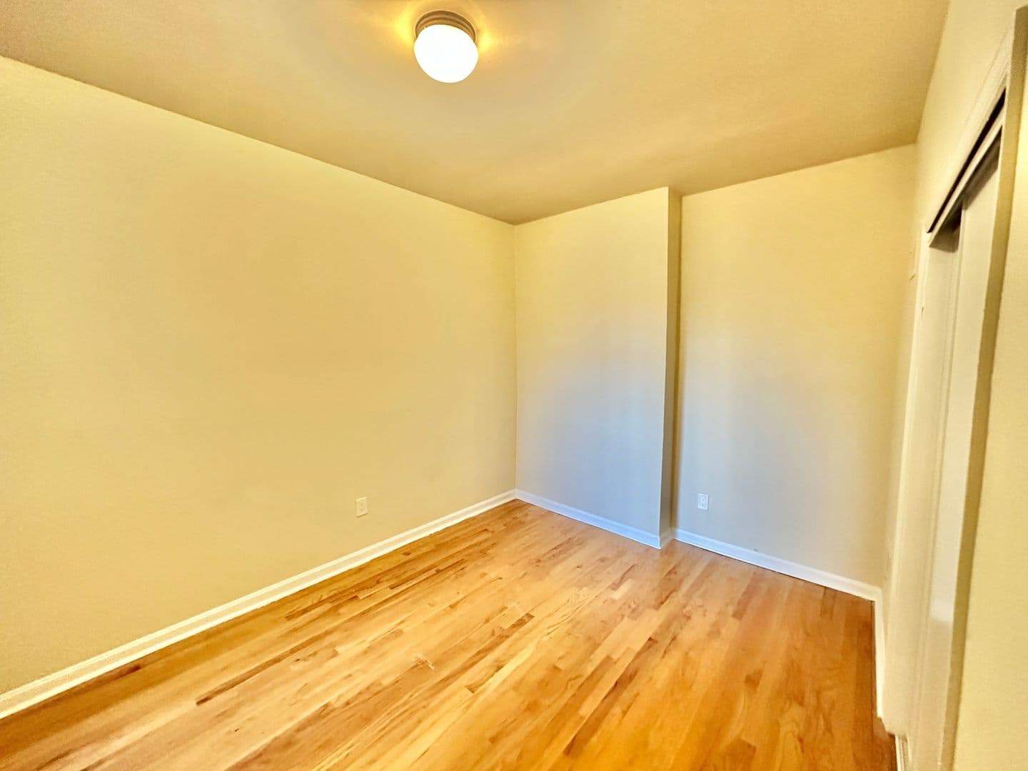 Washington Apartment: 1762 U Street NW