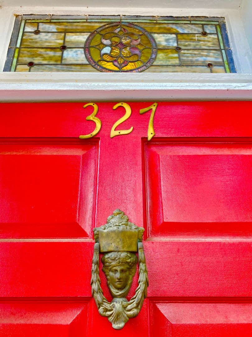 Washington Apartment: 327 C Street, SE