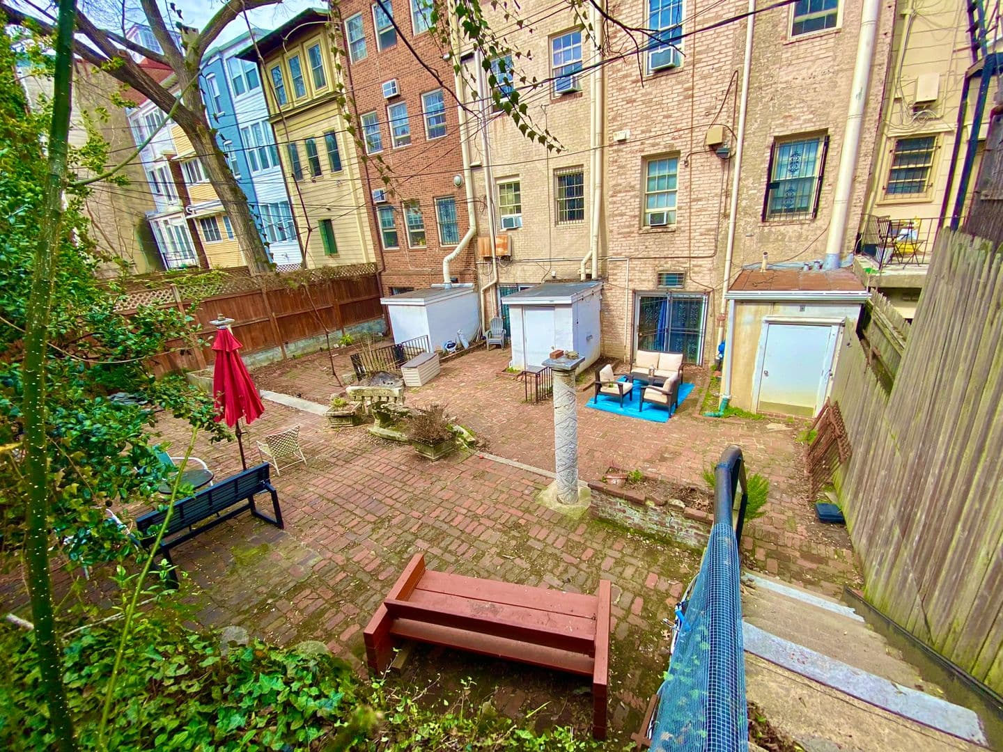 Washington Apartment: 327 C Street, SE