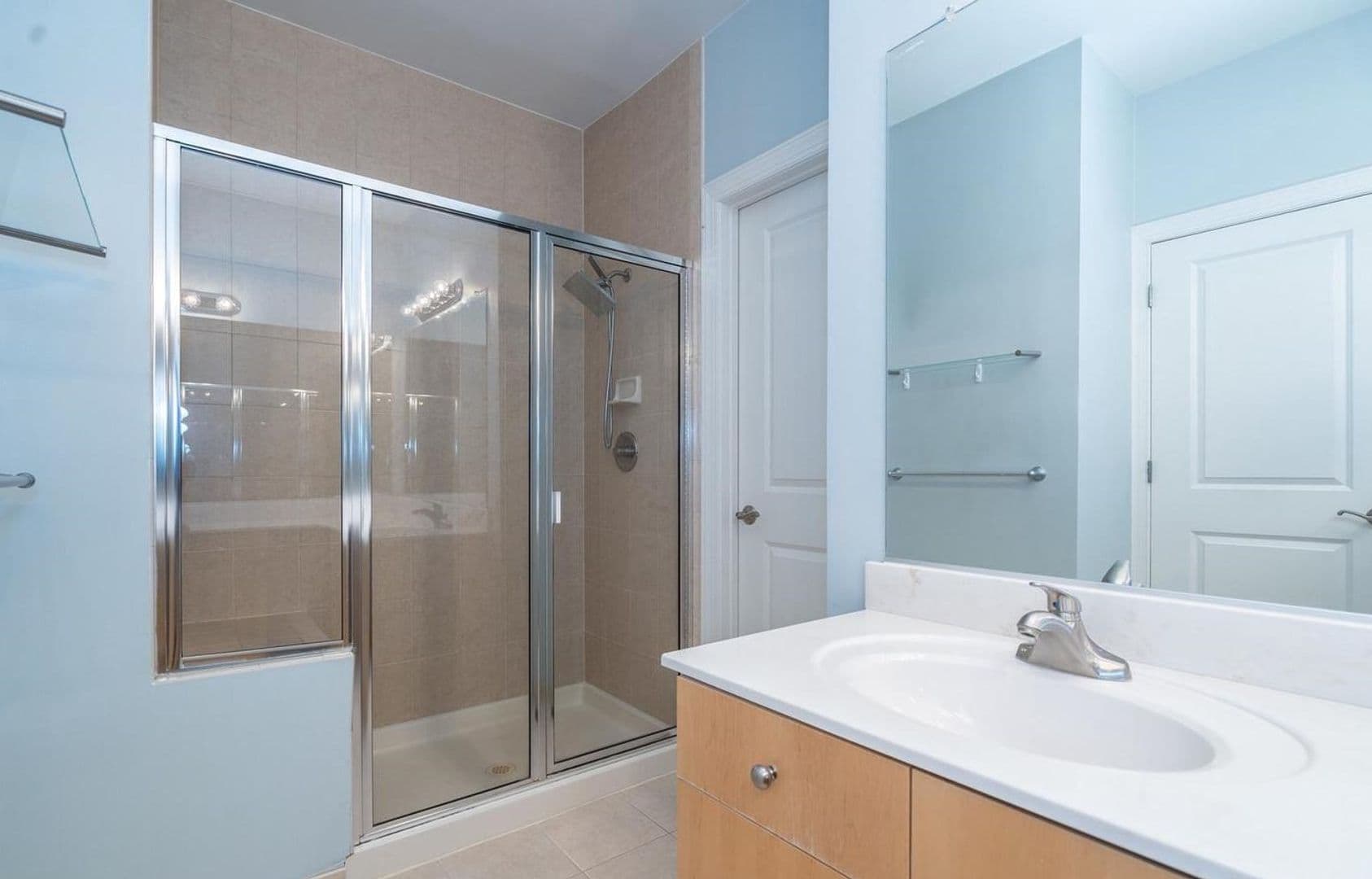Washington Condo: 1354B Monroe Street, NW