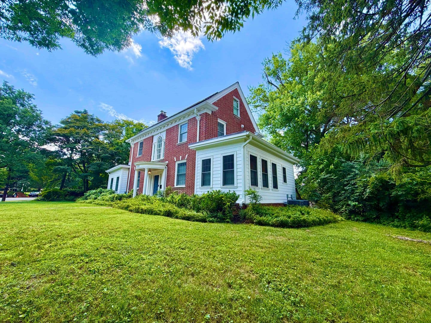 Washington House: 7538 Morningside Drive NW