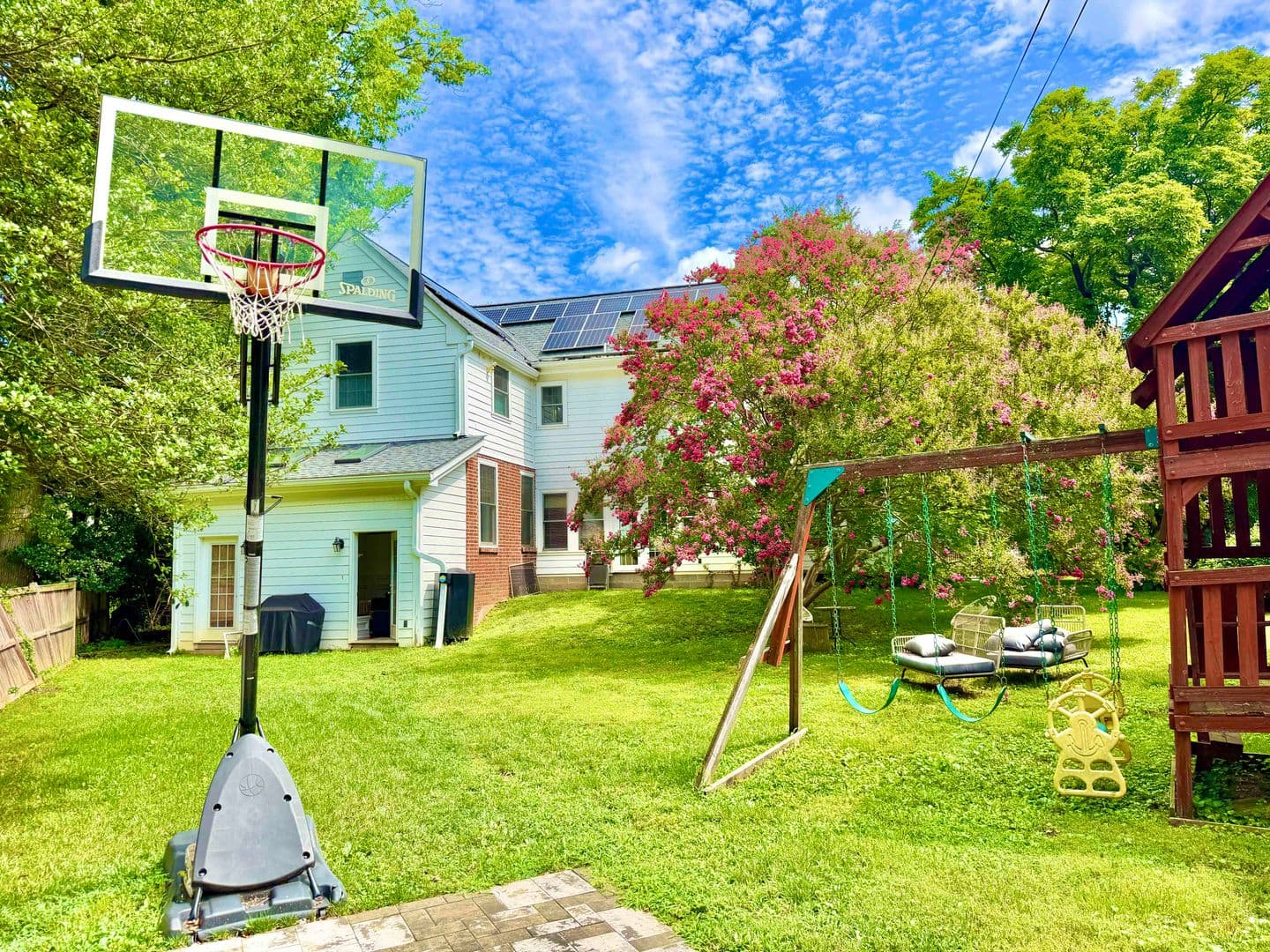 Washington House: 7538 Morningside Drive NW