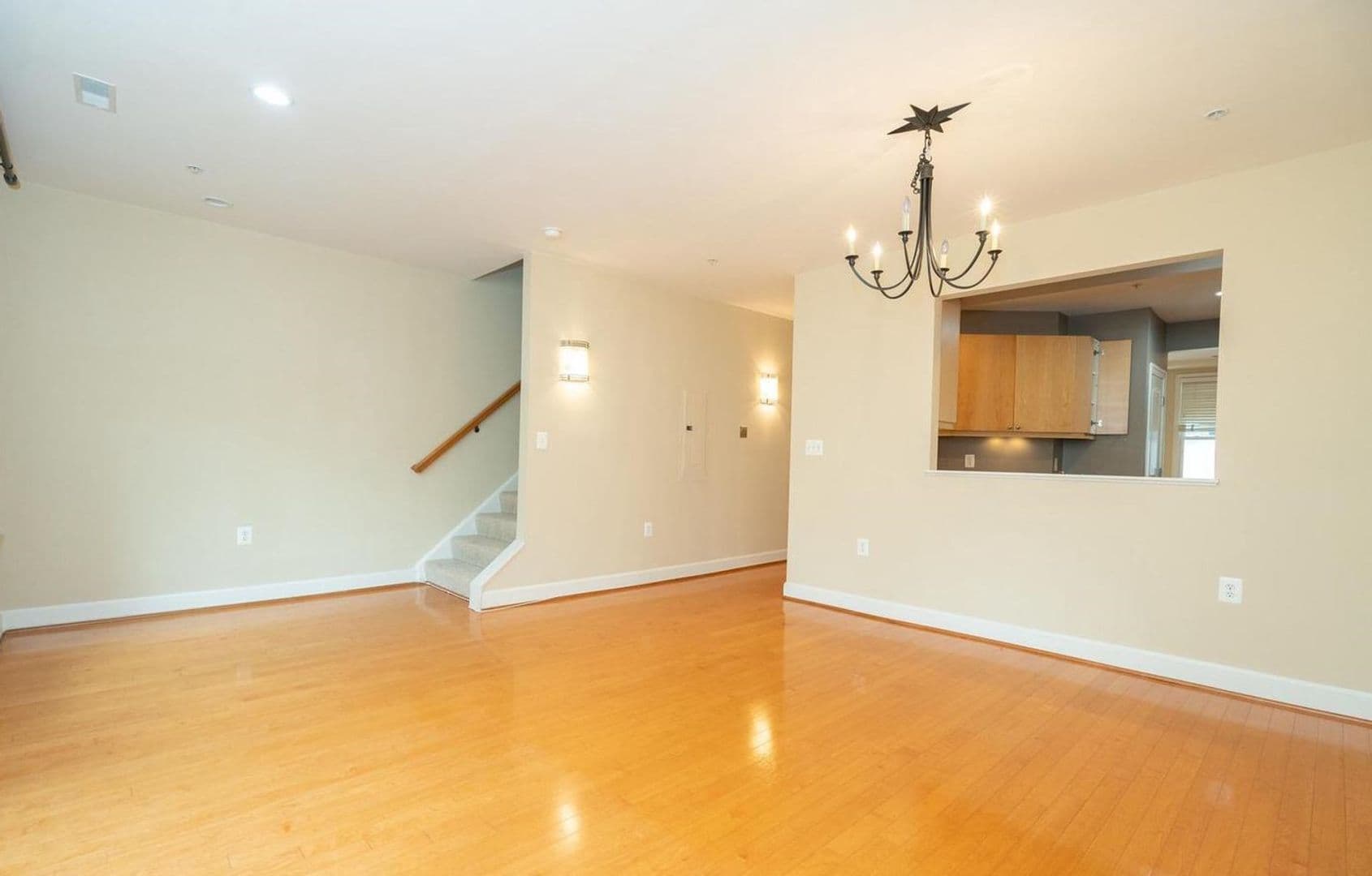 Washington Condo: 1354B Monroe Street, NW