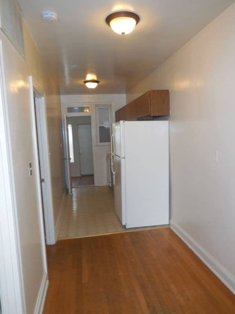 Washington Apartment: 3917 W Street, NW