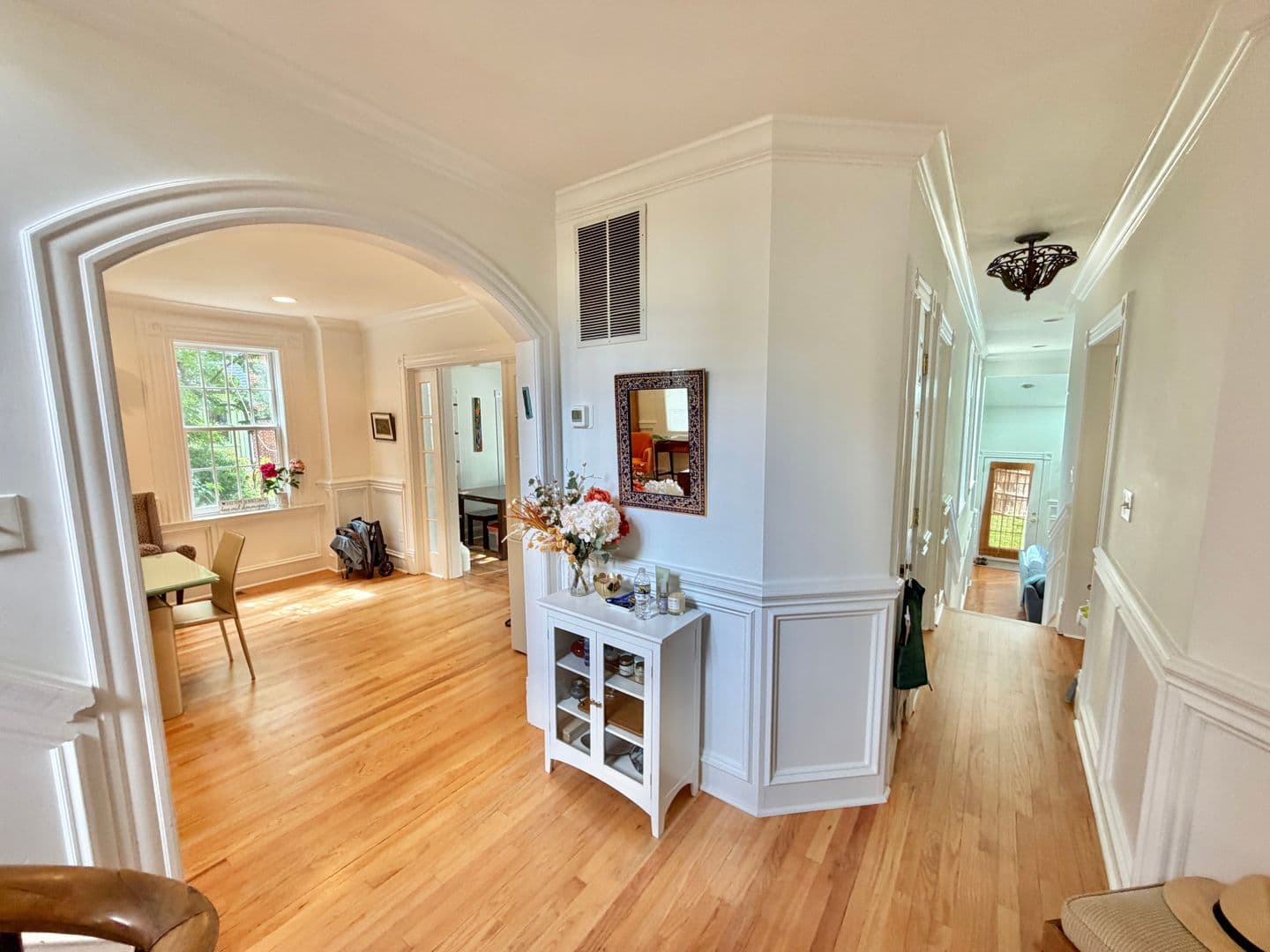 Washington House: 7538 Morningside Drive NW