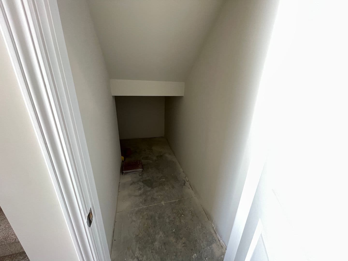 Louisville House: 16940 Aiken Ridge Circle