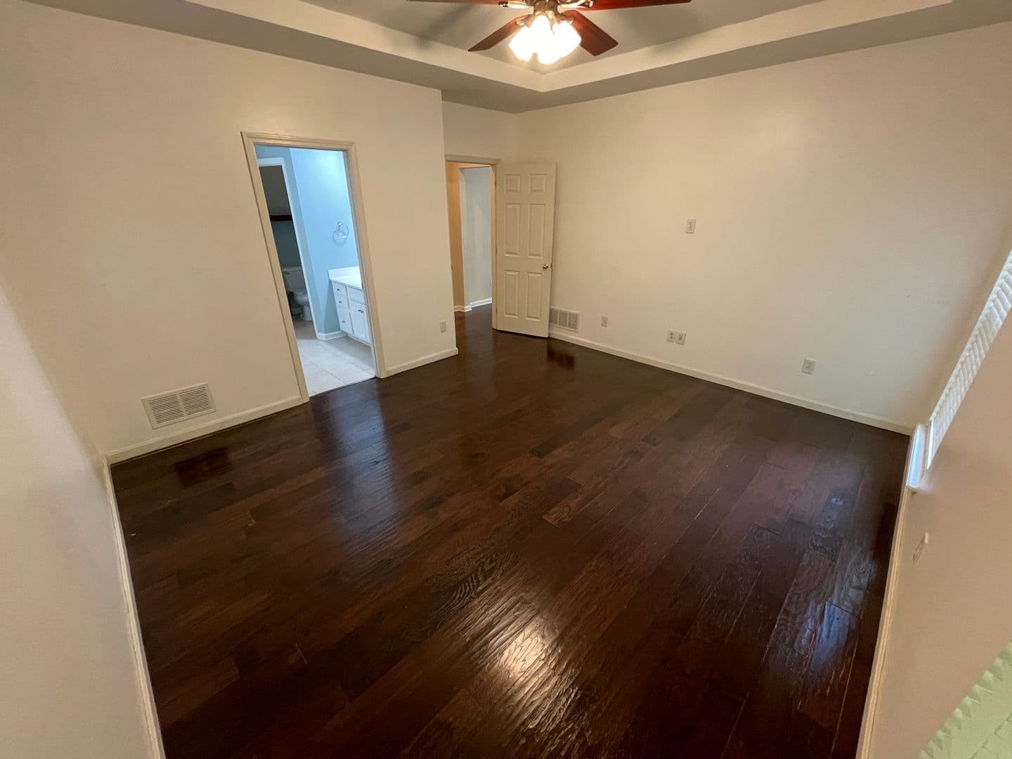 Fisherville House: 321 Arlington Meadows Drive