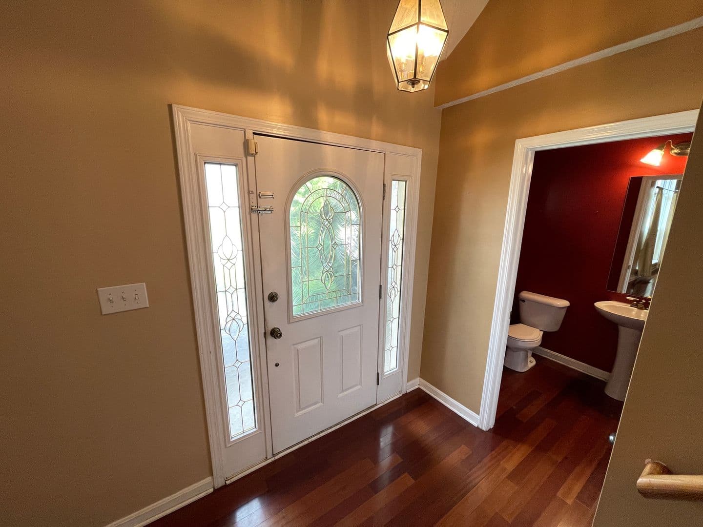 Louisville House: 3914 Stone Hollow Drive
