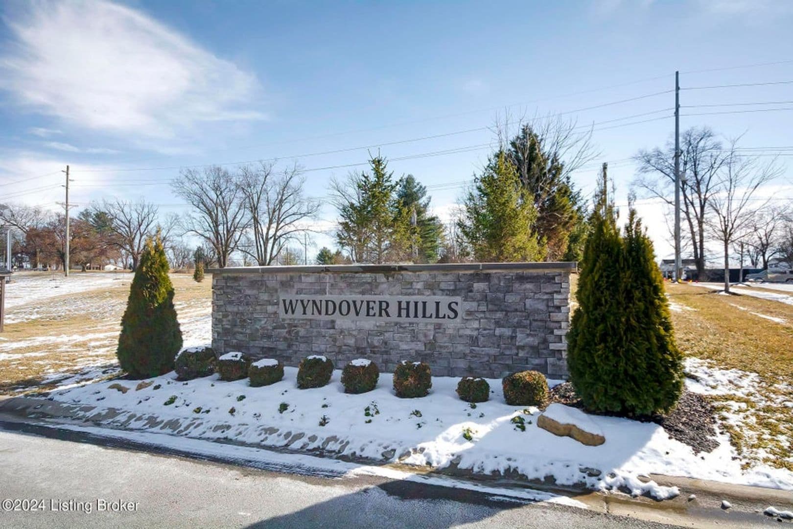 Louisville House: 107 Irondale Court