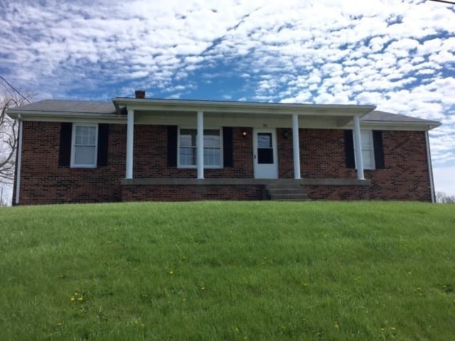 Pleasureville House: 111 Pleasureville Road