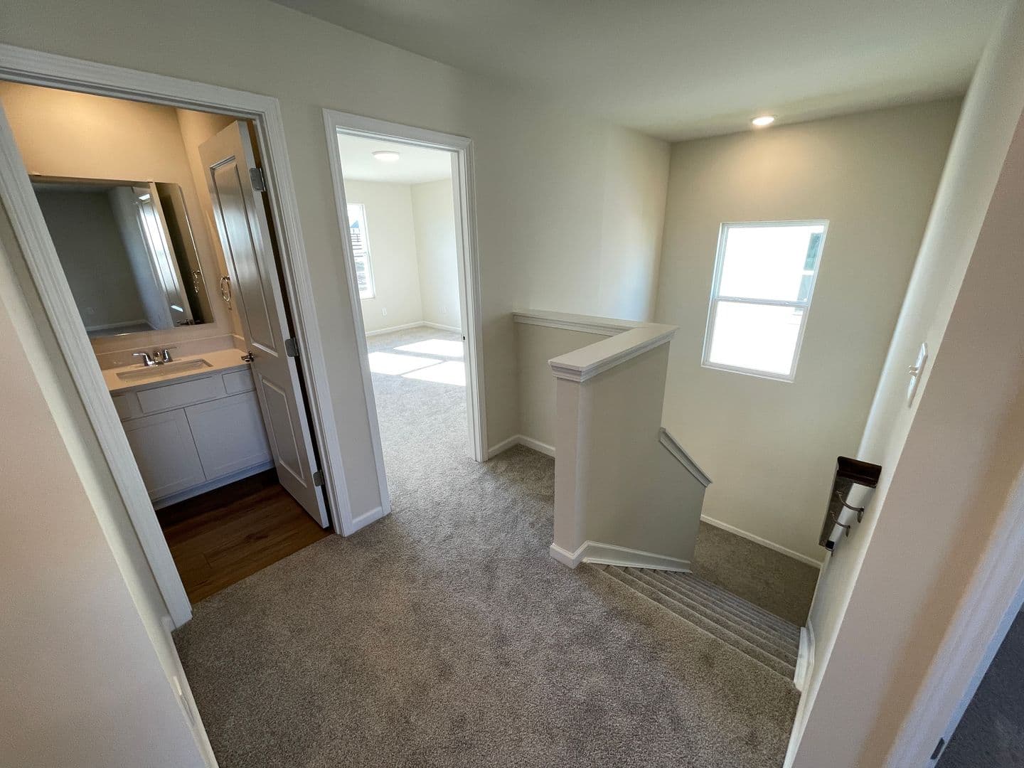 Louisville House: 16940 Aiken Ridge Circle