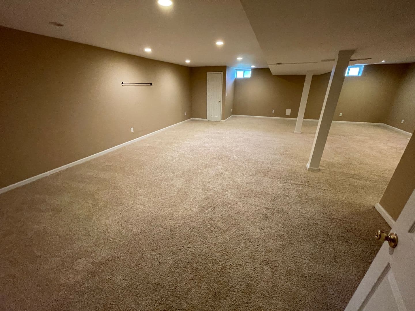 Fisherville House: 321 Arlington Meadows Drive