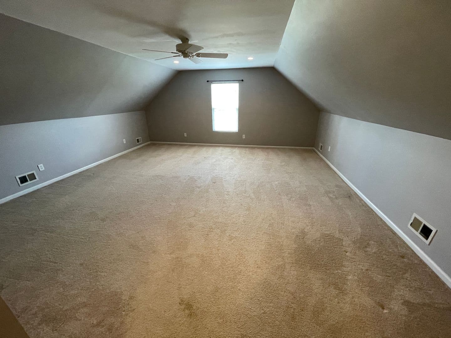 Fisherville House: 321 Arlington Meadows Drive