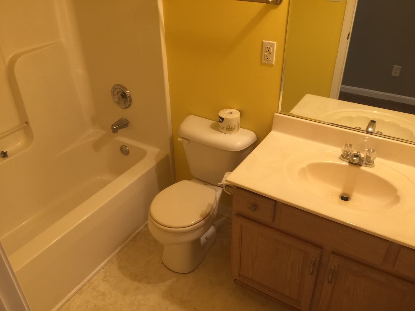 Louisville House: 4505 Cherry Forest Circle