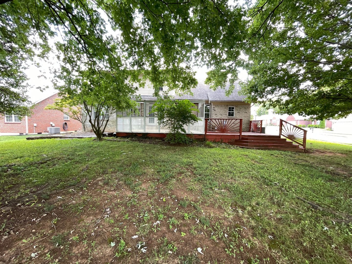 Louisville House: 3914 Stone Hollow Drive