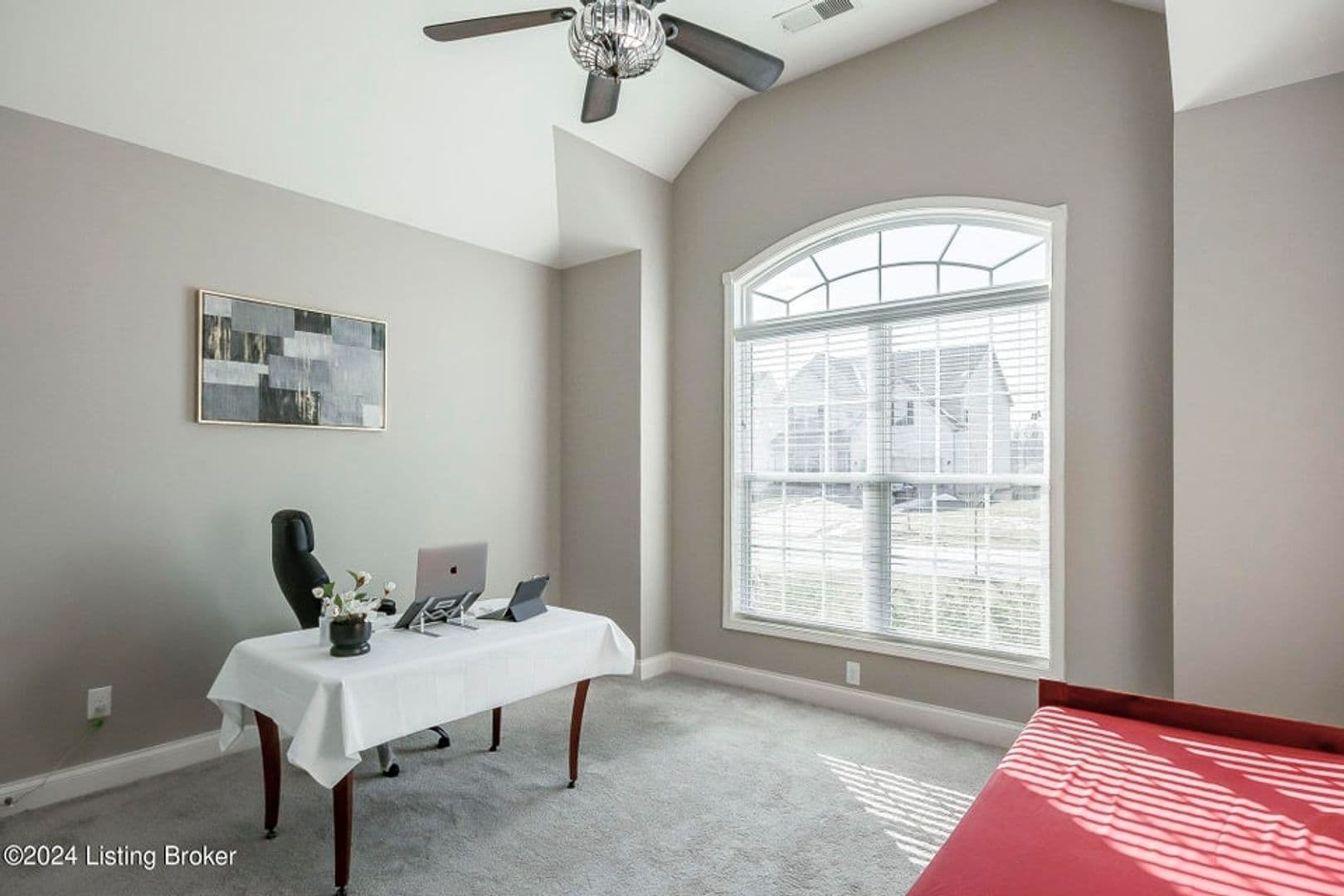 Louisville House: 107 Irondale Court
