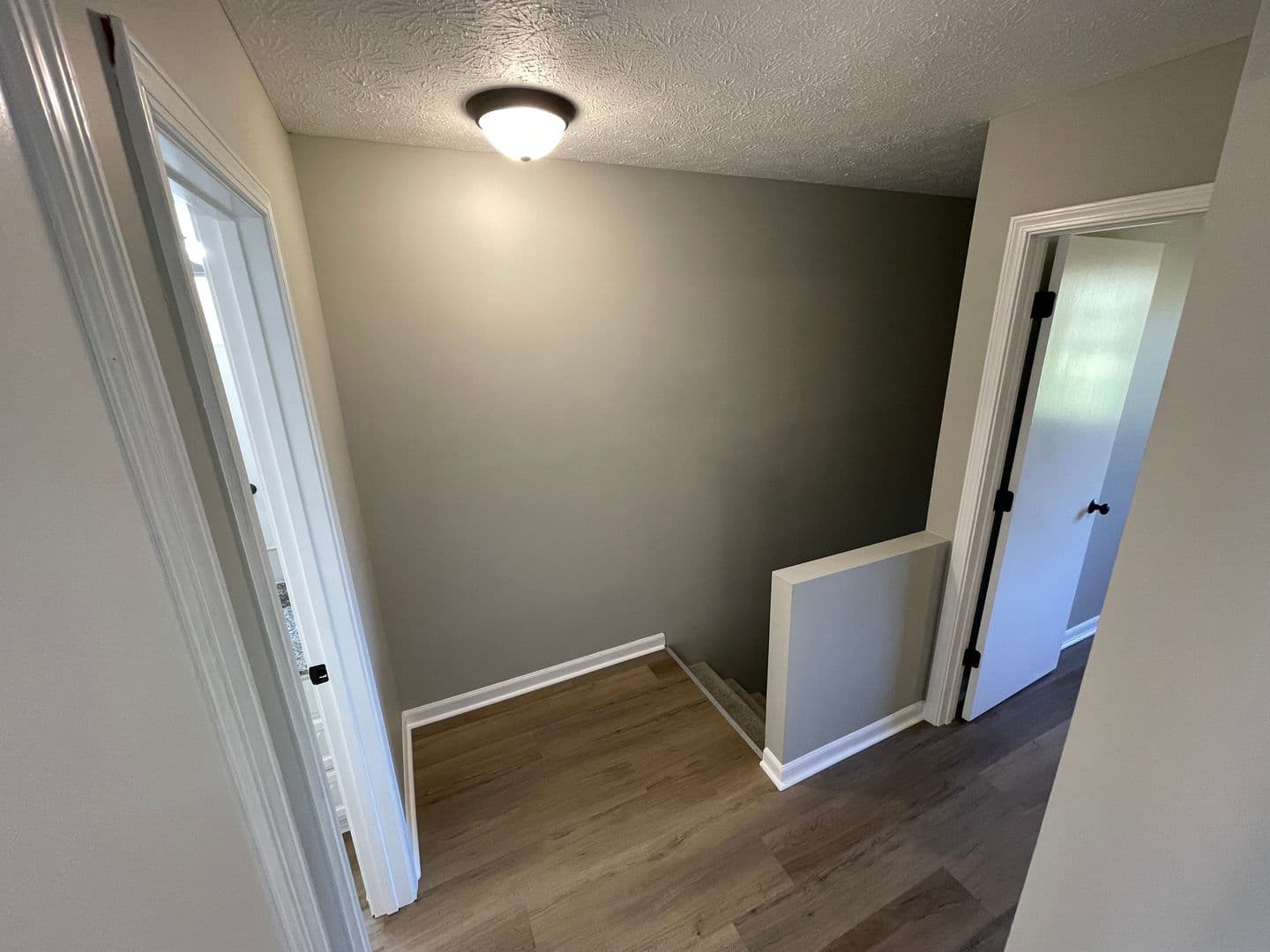 Shelbyville Apartment: 17-21 Seminole Drive Tri-Plex