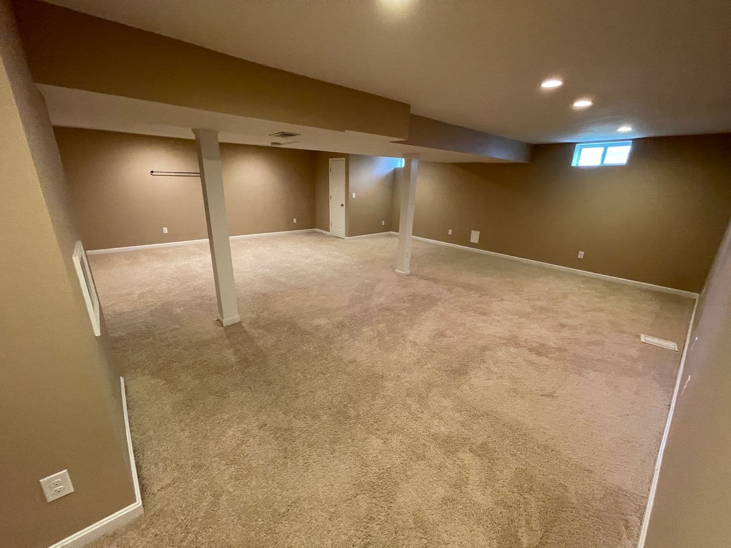 Fisherville House: 321 Arlington Meadows Drive