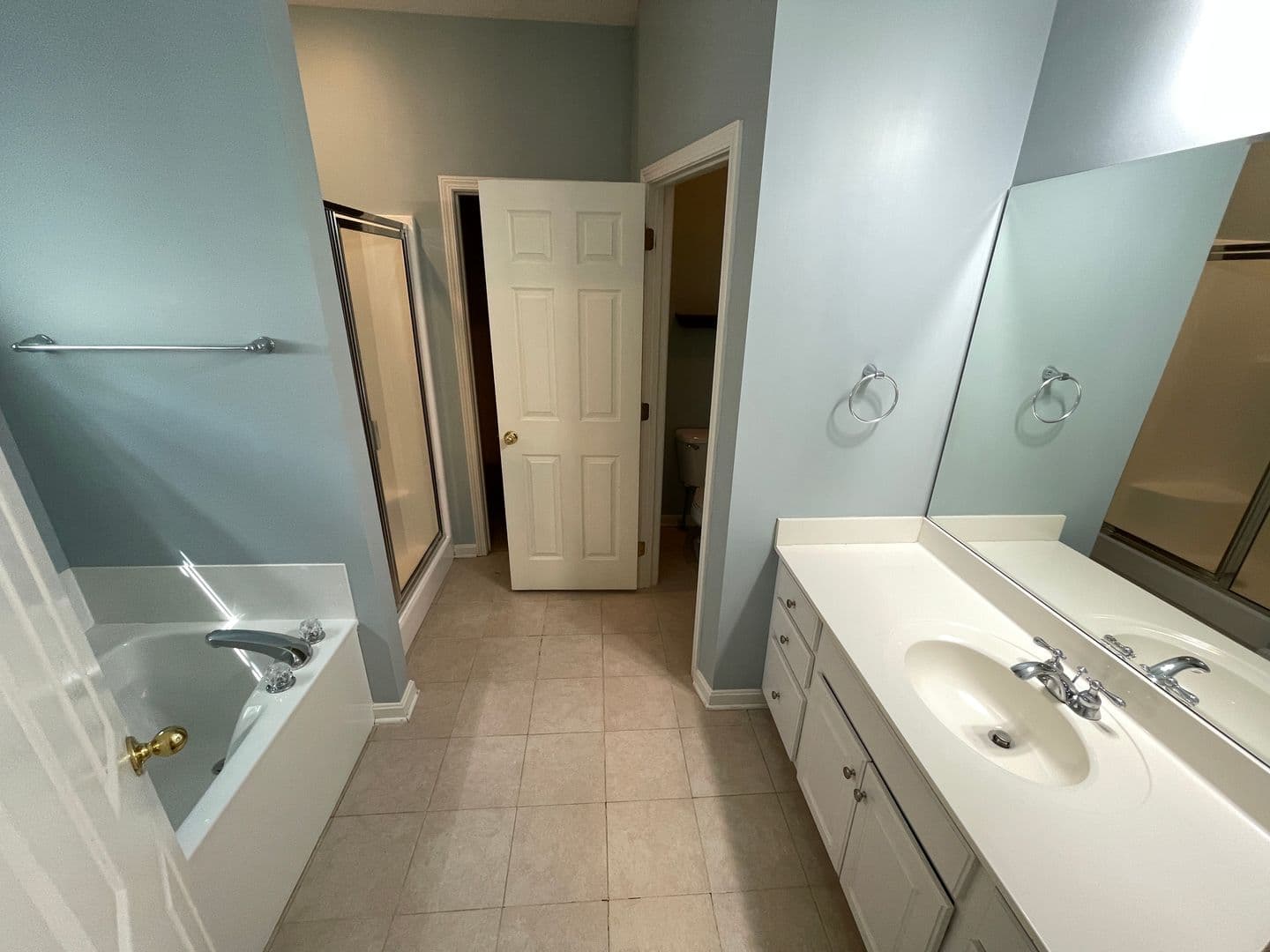 Fisherville House: 321 Arlington Meadows Drive