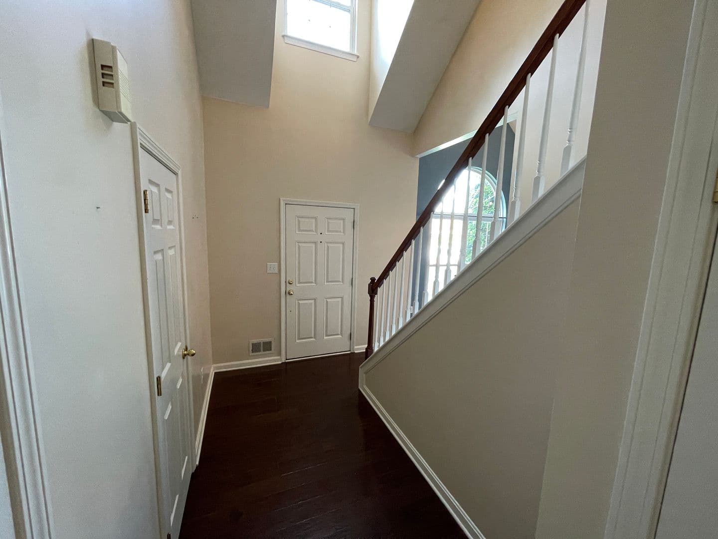 Fisherville House: 321 Arlington Meadows Drive